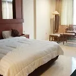 Arnes Central Hotel