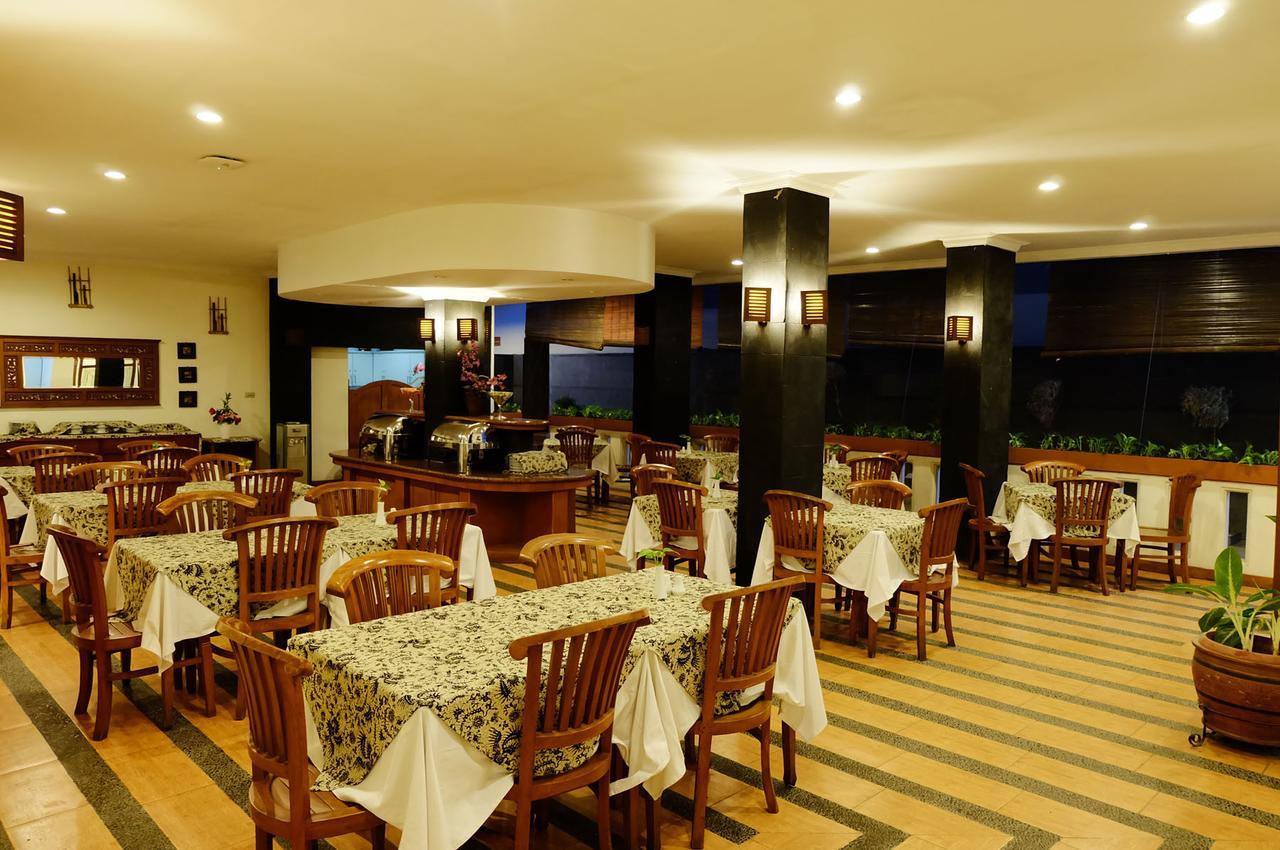 Hotel Arnes Central